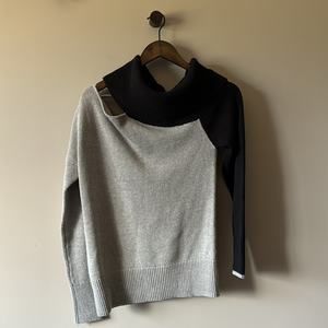 GUC VENUS GRAY & BLACK COLD SHOULDER CHUNKY KNIT LONG SLEEVE SWEATER SIZE XS